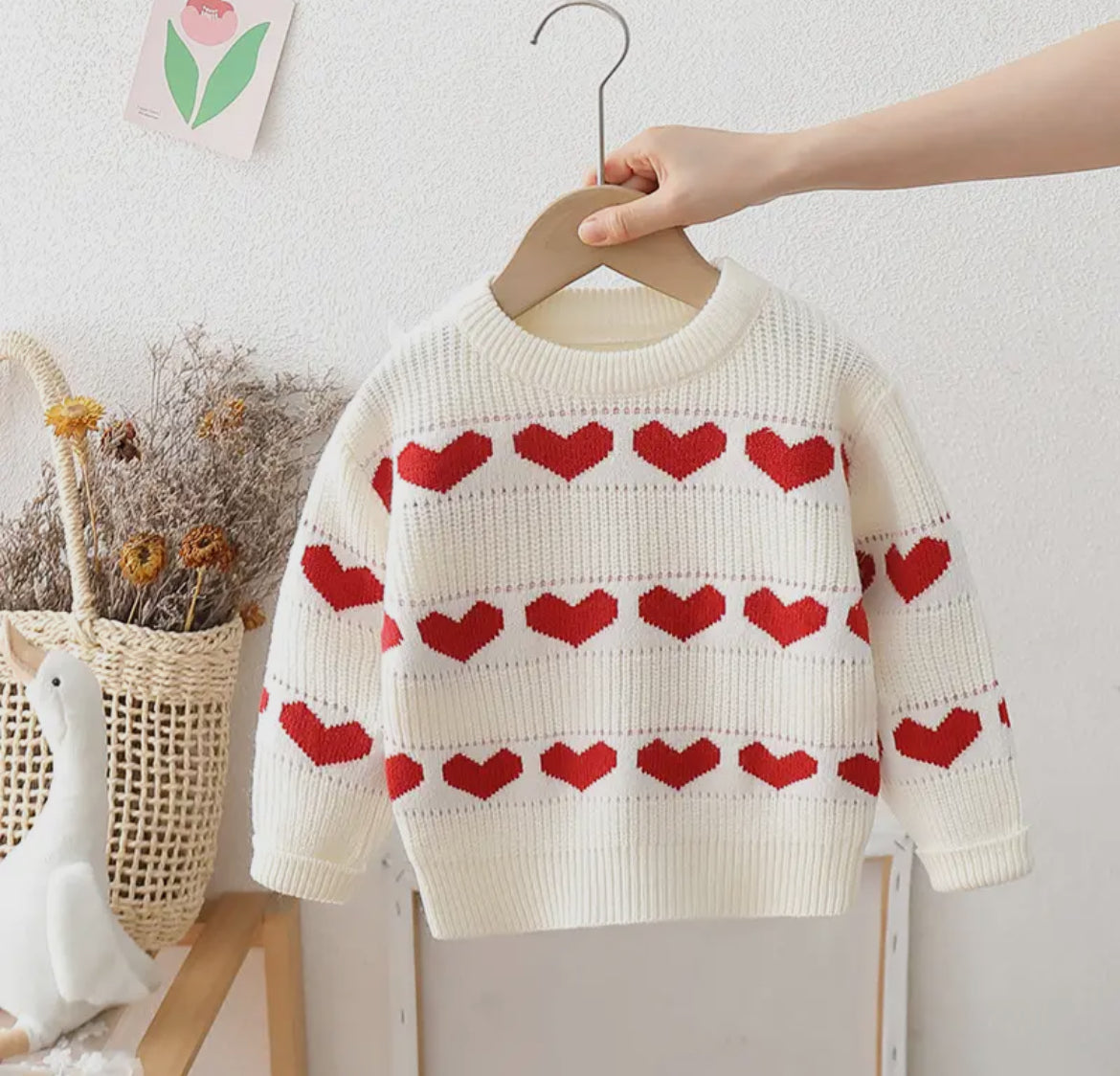 Girls' Love Heart Jacquard
Crew Neck Sweater ❤️